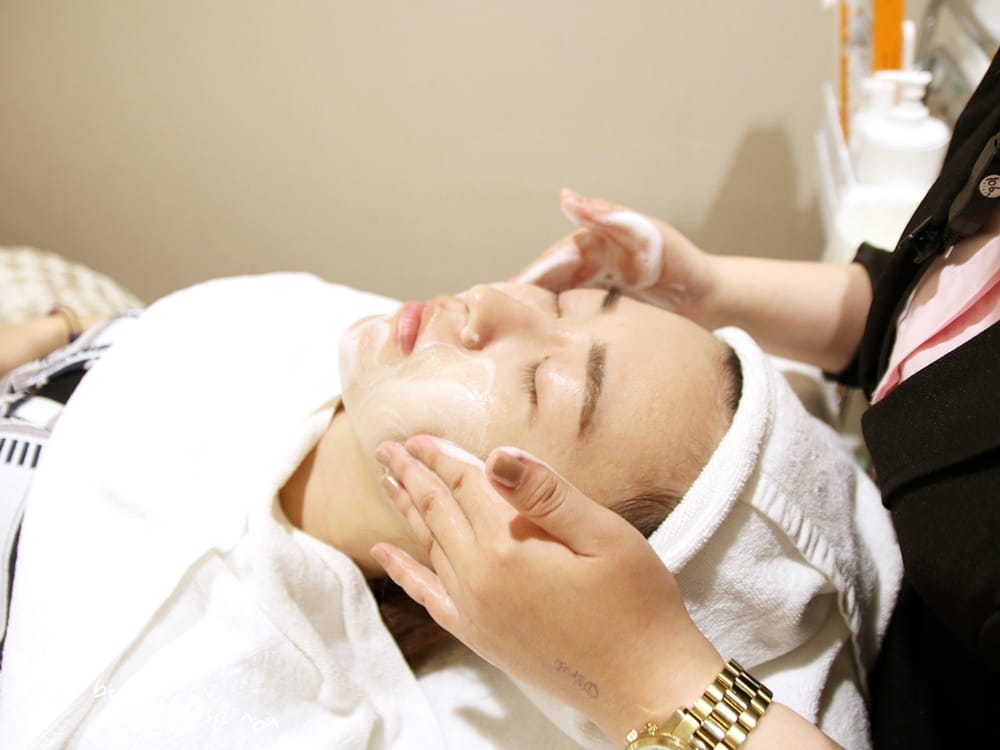 [醫美] 聖宜診所新竹店。V無痕音波讓我擺脫鬆垮老皮臉