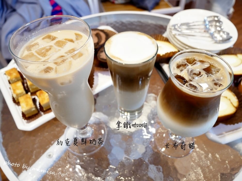 [下午茶] 亞尼克台南安平店。萬聖節就來去亞尼克挑選甜點吧!!!