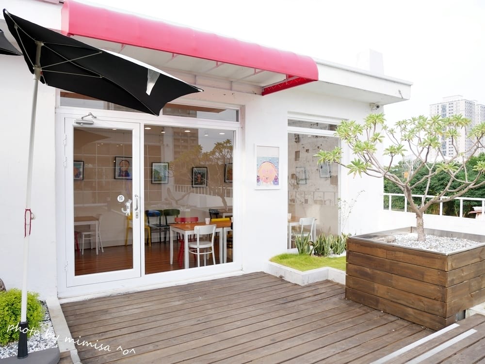 [下午茶] 亞尼克台南安平店。萬聖節就來去亞尼克挑選甜點吧!!!