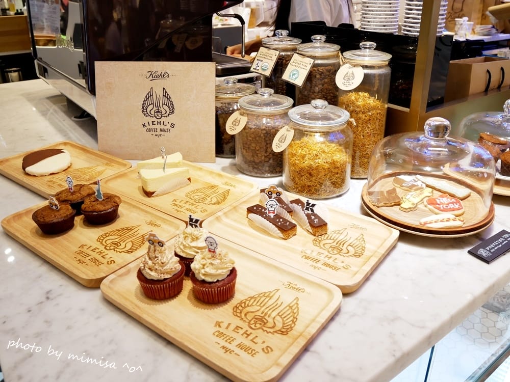 [下午茶] 新光三越A11 KIEHL’S COFFEE HOUSE。一起來品嘗令人舒壓療癒的金盞花拿鐵