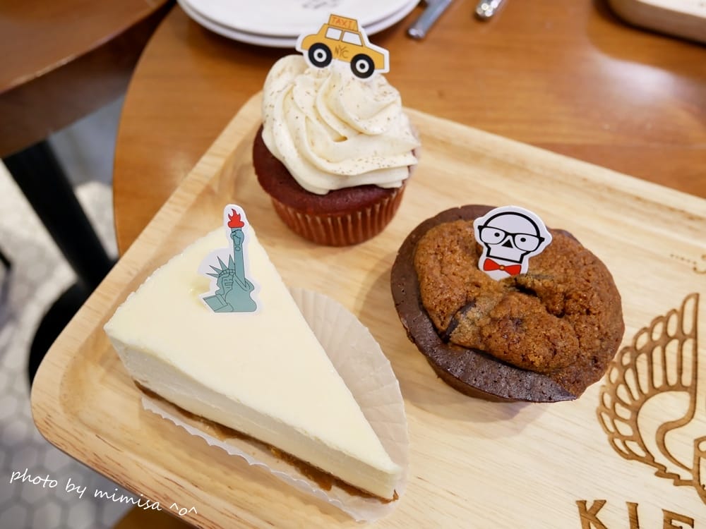 [下午茶] 新光三越A11 KIEHL’S COFFEE HOUSE。一起來品嘗令人舒壓療癒的金盞花拿鐵