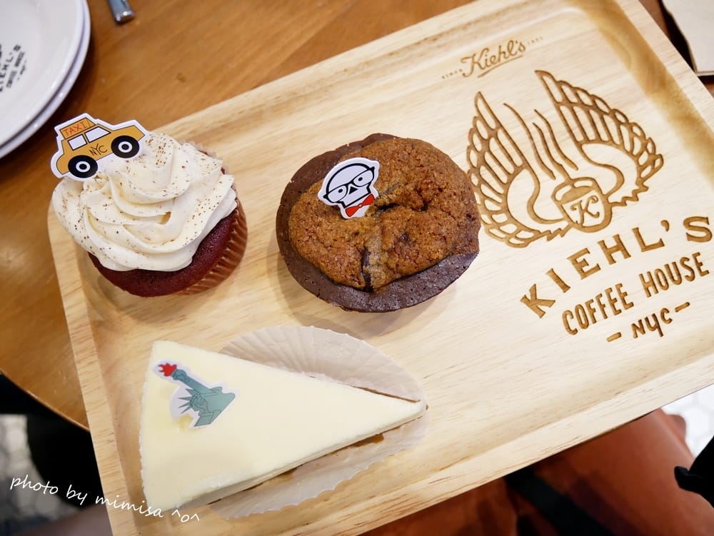 [下午茶] 新光三越A11 KIEHL’S COFFEE HOUSE。一起來品嘗令人舒壓療癒的金盞花拿鐵