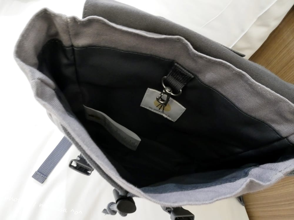 [媽咪] LASSIG英倫率性旅行後背親子包。揹著親子包一起去旅行!!!