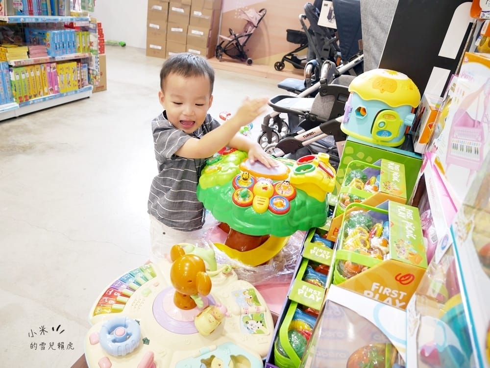 [BABY] 寶寶共和國汐止店開幕慶。寬敞舒適的友善親子購物空間
