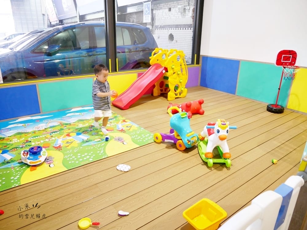 [BABY] 寶寶共和國汐止店開幕慶。寬敞舒適的友善親子購物空間