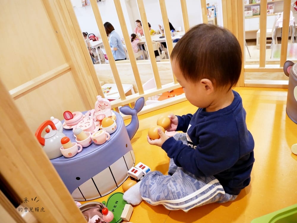 [BABY] Huhu冬季穿搭。依舊是1年前的小肉Hu