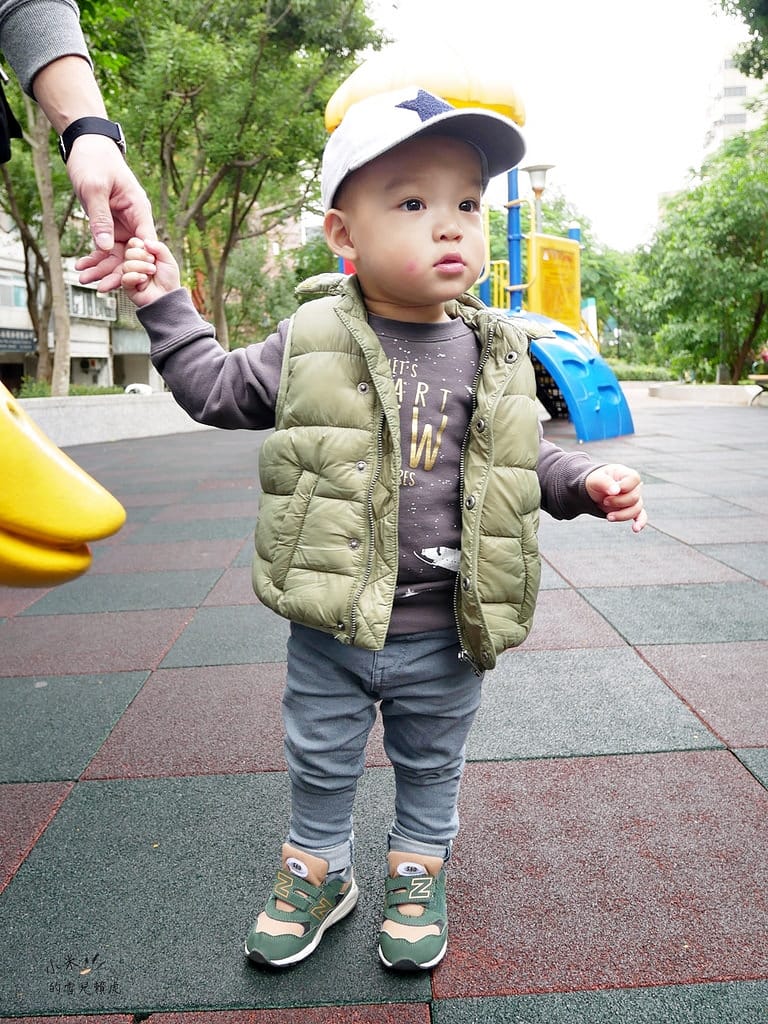 [BABY] Huhu冬季穿搭。依舊是1年前的小肉Hu