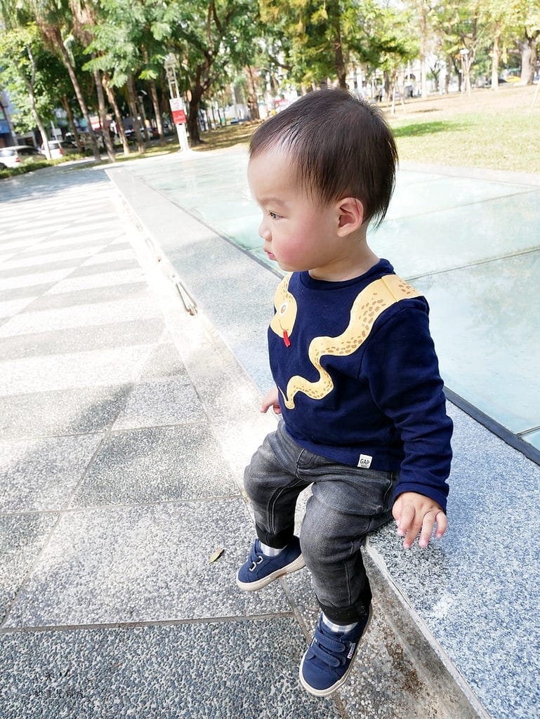 [BABY] Huhu冬季穿搭。依舊是1年前的小肉Hu