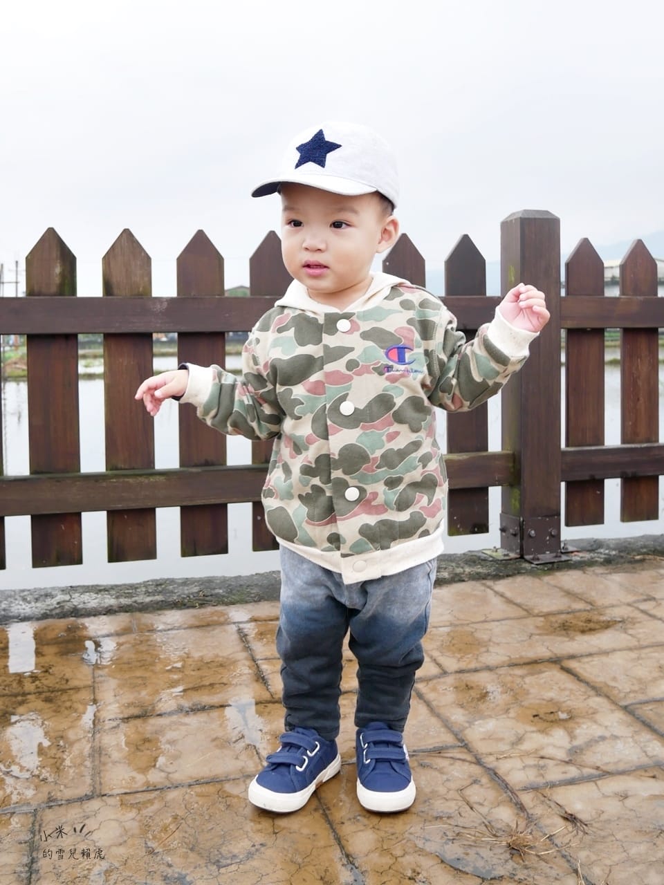 [BABY] Huhu冬季穿搭。依舊是1年前的小肉Hu