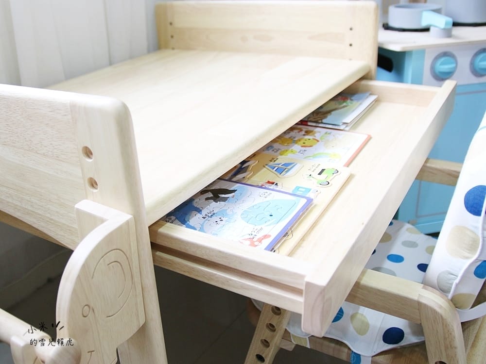[BABY] MesaSilla幼兒實木家具。養成寶寶閱讀的好習慣~