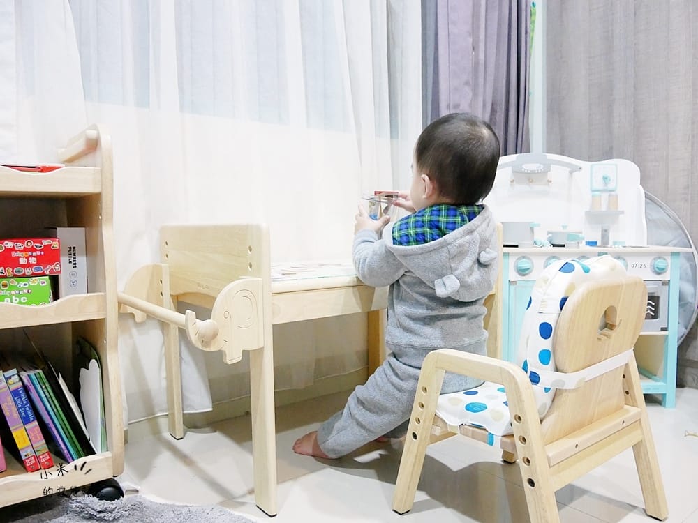 [BABY] MesaSilla幼兒實木家具。養成寶寶閱讀的好習慣~