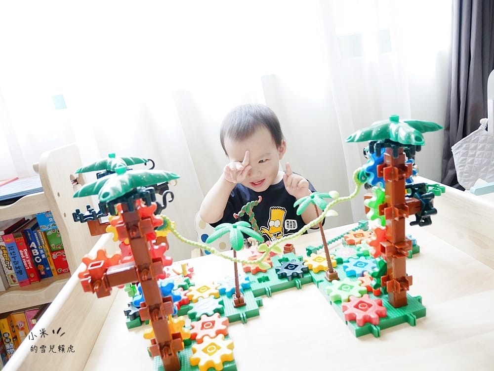 [BABY] MesaSilla幼兒實木家具。養成寶寶閱讀的好習慣~