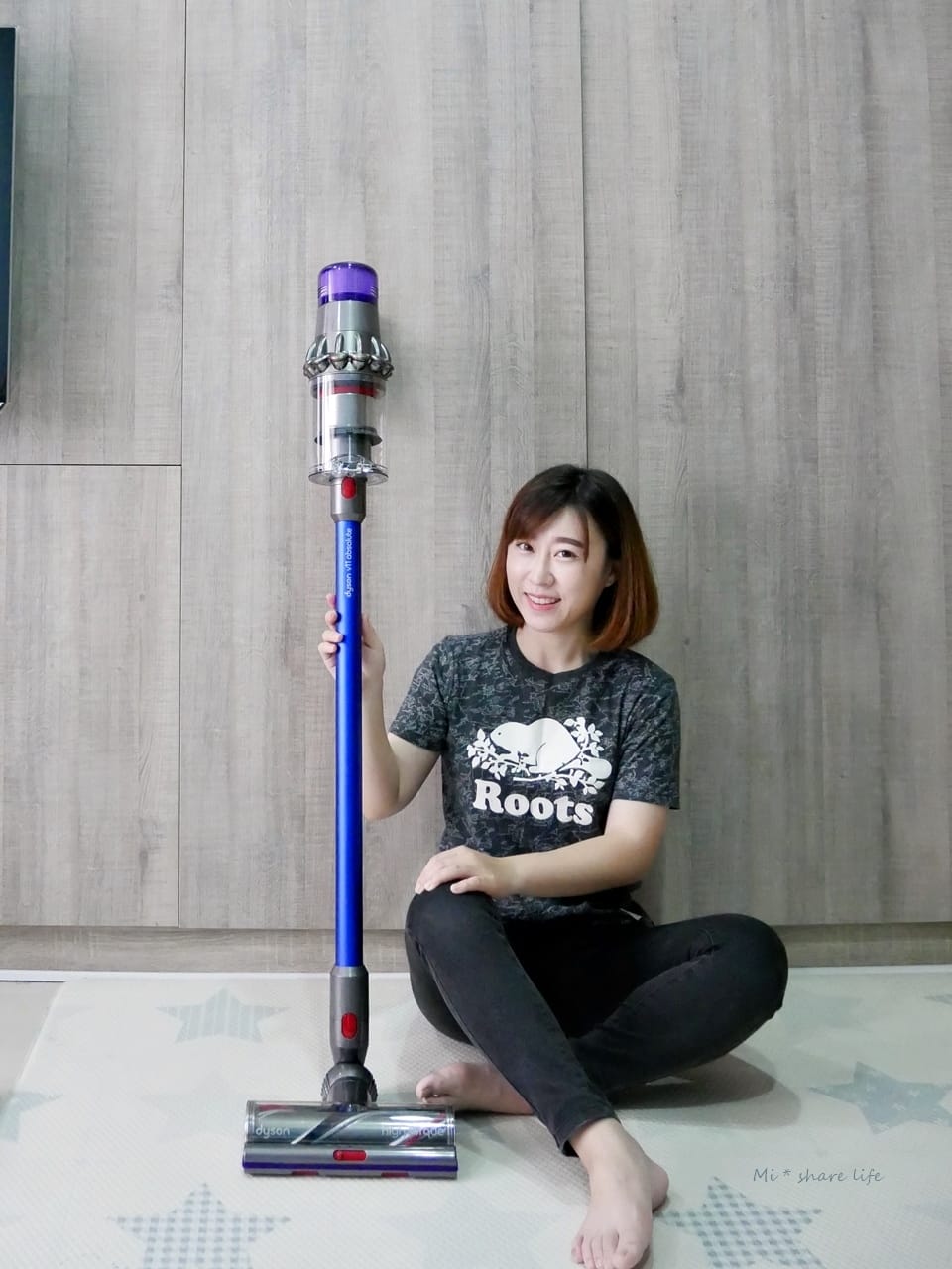 dyson (2).JPG dyson (2).JPG