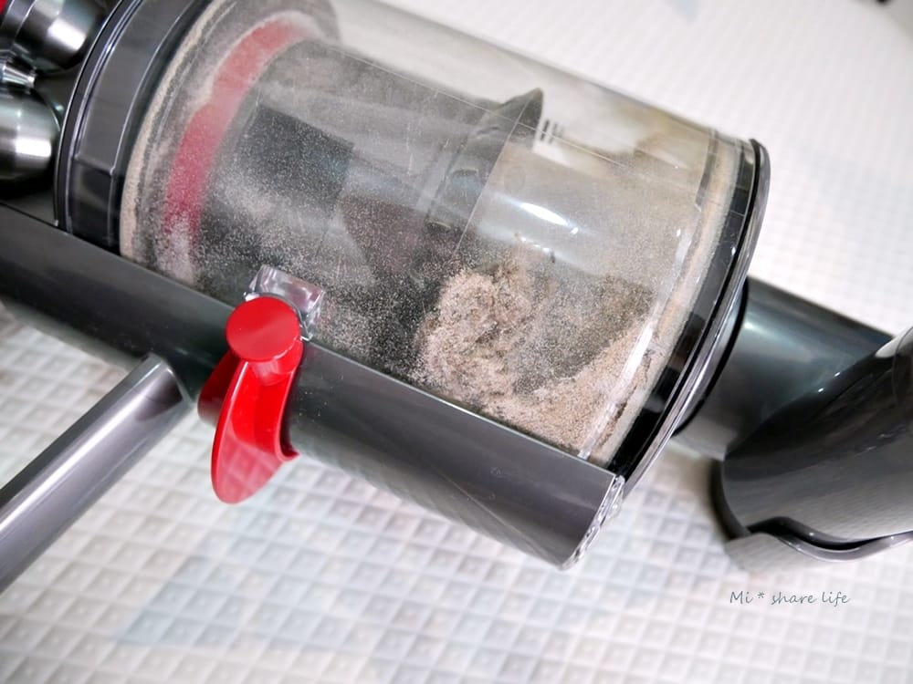 dyson (20).JPG dyson (20).JPG