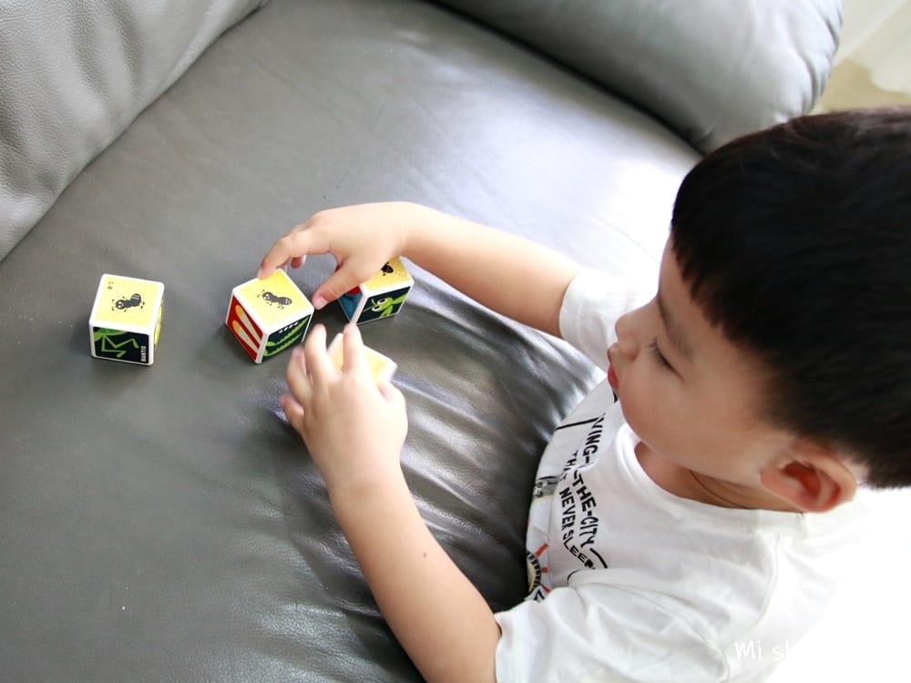 eyeup (4).JPG eyeup (4).JPG