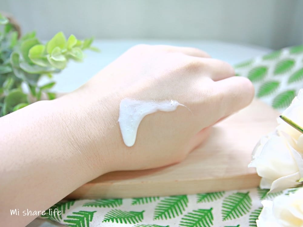 CHIC CHOC植萃舒活洗顏皂霜-質地 CHIC CHOC植萃舒活洗顏皂霜-質地