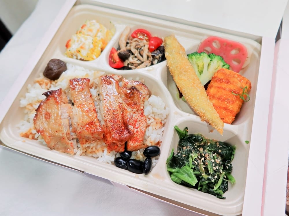 /tmp/phpahZgHu /tmp/phpahZgHu