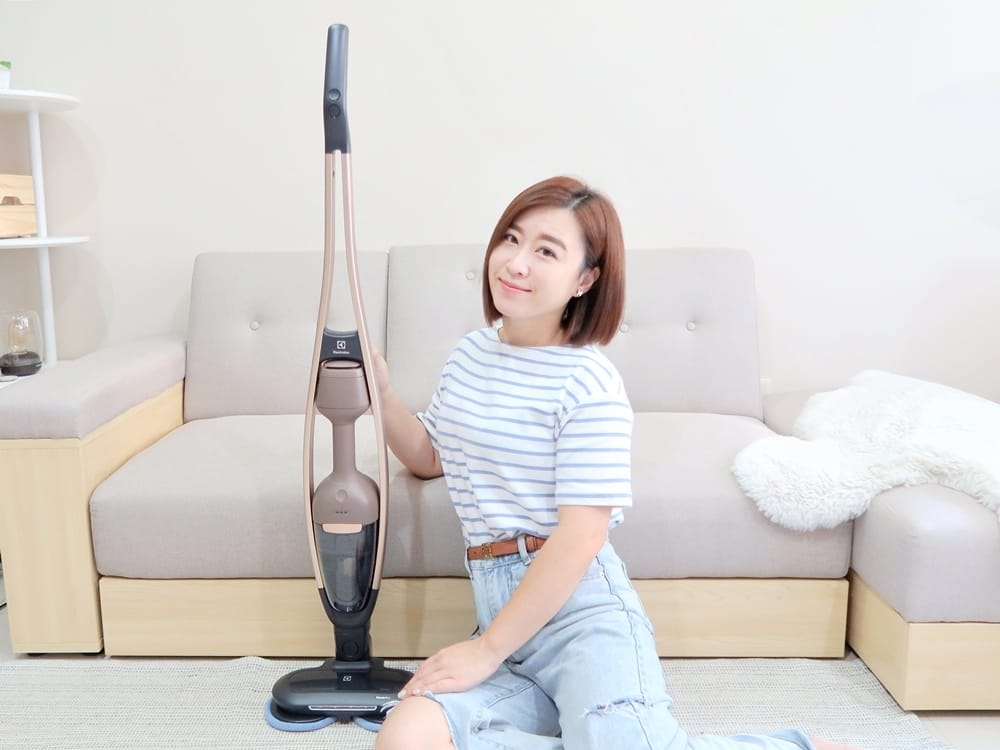 伊萊克斯極適家居700直立濕拖吸塵器 (10).jpg