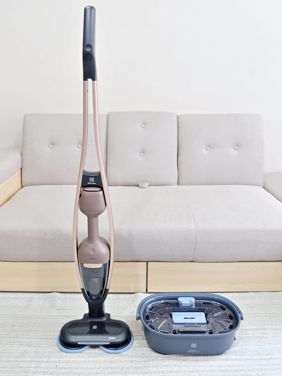 伊萊克斯極適家居700直立濕拖吸塵器 (9).jpg