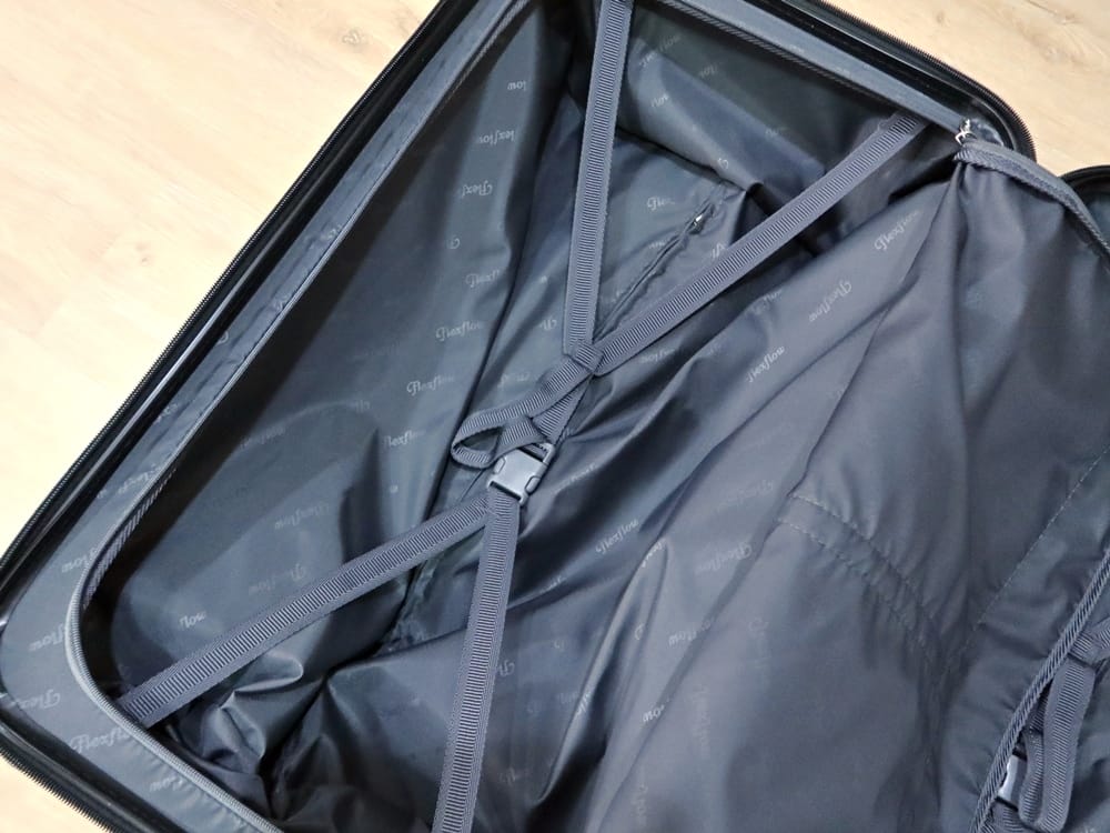 FlexFlow秤重行李箱 (18).jpg FlexFlow秤重行李箱 (18).jpg