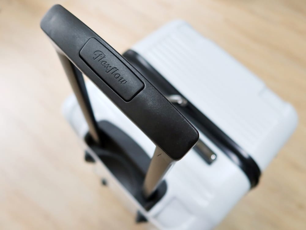 FlexFlow秤重行李箱 (4).jpg FlexFlow秤重行李箱 (4).jpg