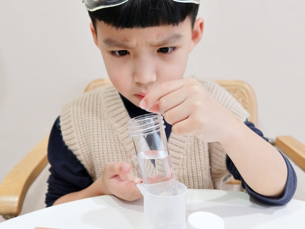 益科思實驗大挑戰 x 元素桌遊組 (13).jpg