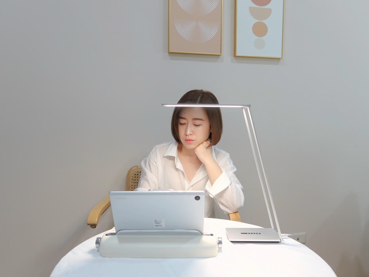 GNH Design House OLED護眼檯燈 (17).jpg GNH Design House OLED護眼檯燈 (17).jpg