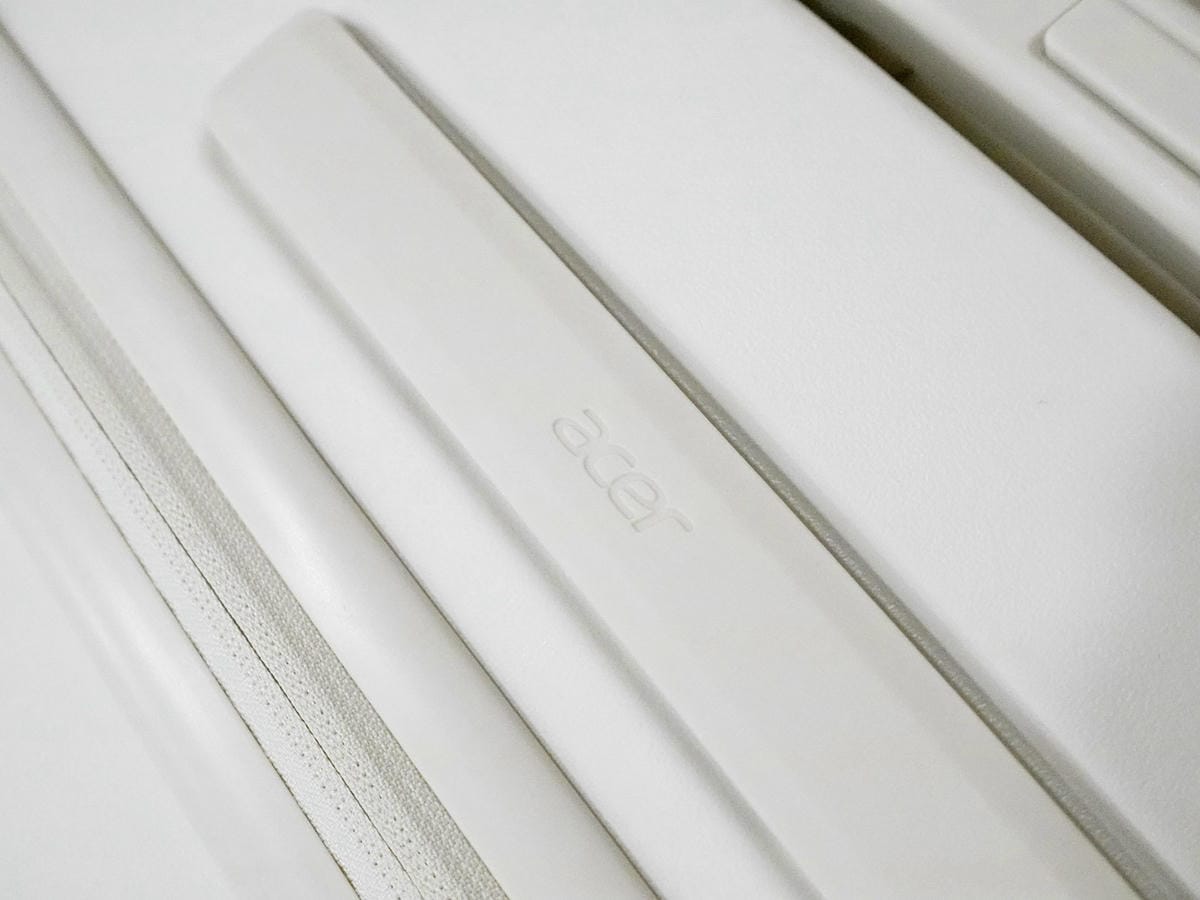Acer 巴塞隆納前開式行李箱 (4).jpg
