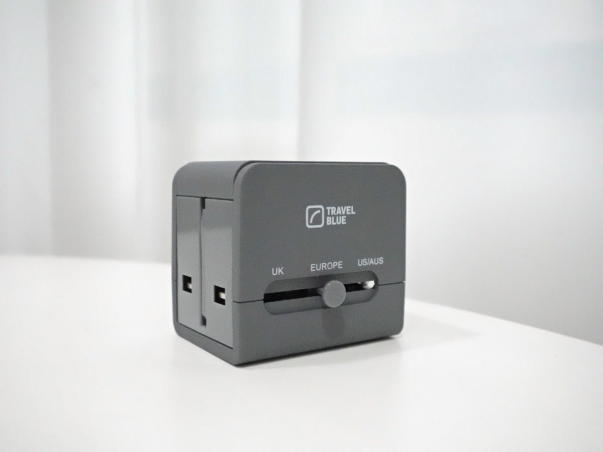 Travel Blue 藍旅萬國轉接插頭 (4).jpg Travel Blue 藍旅萬國轉接插頭 (4).jpg